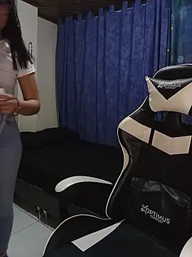  Queen love2 online show from 18, 1, 2026