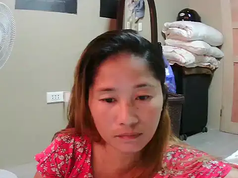Snapshot of lovelyxxx88 chatting on 4, 8, 2026 lovelyxxx88 online show from 4, 8, 2026