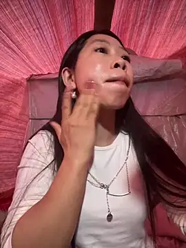 Snapshot of Mayly_lucky2 chatting on 24, 2, 2026 Mayly lucky2 online show from 24, 2, 2026