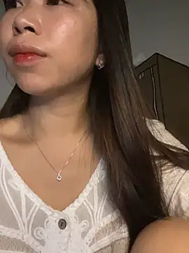 Snapshot of Mayly_lucky2 chatting on 15, 6, 2026 Mayly lucky2 online show from 15, 6, 2026