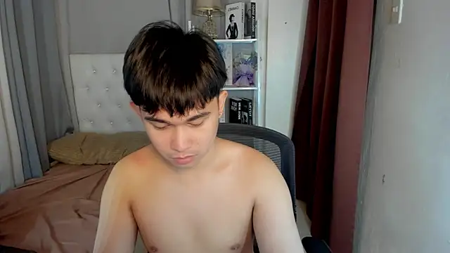 Snapshot of davincihugecock chatting on 19, 2, 2026 davincihugecock online show from 19, 2, 2026