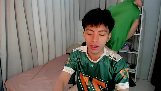 Snapshot of davincihugecock chatting on 21, 2, 2026 davincihugecock online show from 21, 2, 2026