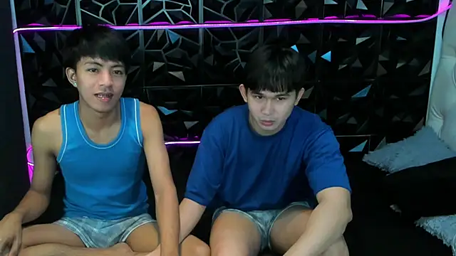 Snapshot of davincihugecock chatting on 16, 3, 2026 davincihugecock online show from 16, 3, 2026