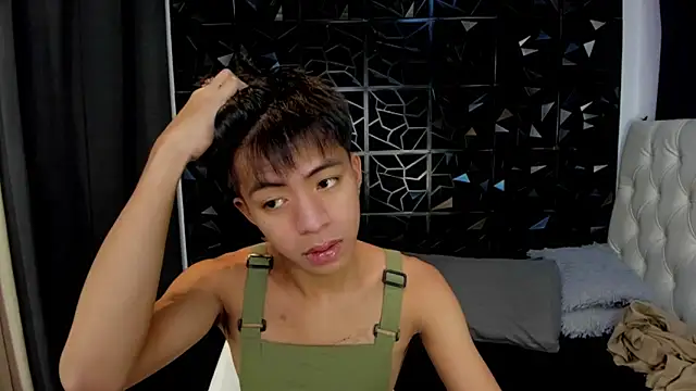 Snapshot of davincihugecock chatting on 1, 4, 2026 davincihugecock online show from 1, 4, 2026