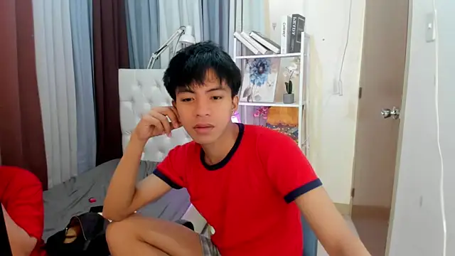 Snapshot of davincihugecock chatting on 16, 4, 2026 davincihugecock online show from 16, 4, 2026