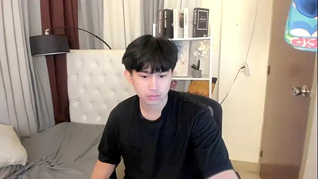 davincihugecock online show from 18, 5, 2026