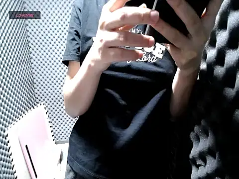 Shiny 68 online show from 17, 4, 2026