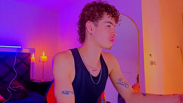 Snapshot of nova_salvatore chatting on 12, 5, 2026 nova salvatore online show from 12, 5, 2026