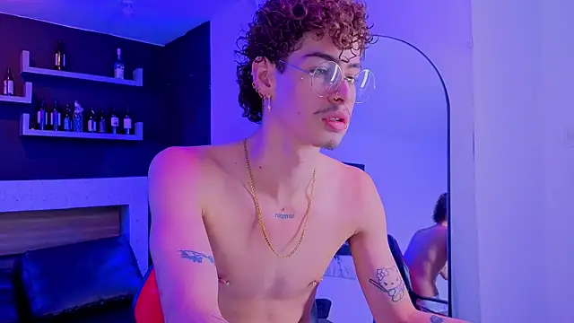 Snapshot of nova_salvatore chatting on 15, 5, 2026 nova salvatore online show from 15, 5, 2026