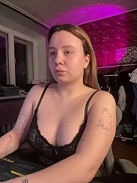 Snapshot of AnnaSeint chatting on 1, 2, 2026 AnnaSeint online show from 1, 2, 2026