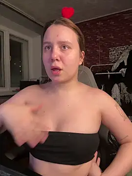 Snapshot of AnnaSeint chatting on 6, 2, 2026 AnnaSeint online show from 6, 2, 2026