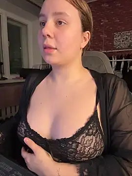 Snapshot of AnnaSeint chatting on 17, 2, 2026 AnnaSeint online show from 17, 2, 2026