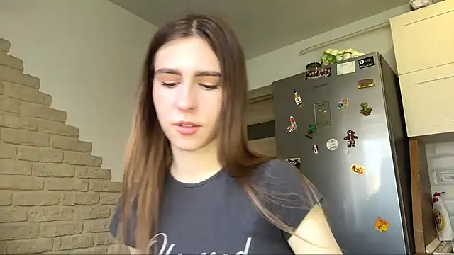 ElsieKuhlmann online show from 10, 4, 2026