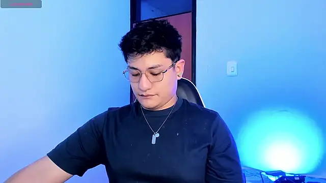 Theo Rowan online show from 10, 2, 2026