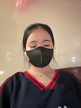 Gwen879 online show from 27, 3, 2026