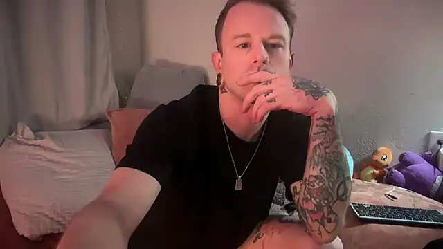 MickeyMoans444 online show from 18, 1, 2026