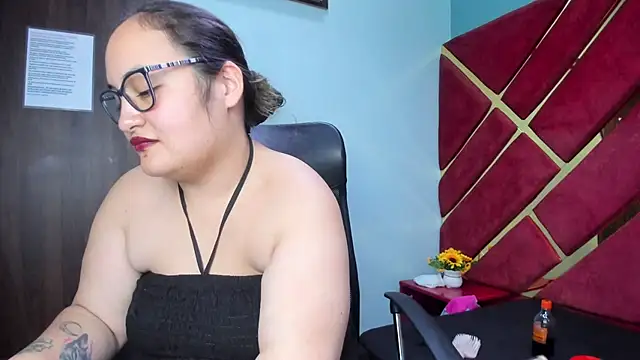 Snapshot of MiaRouss69 chatting on 20, 2, 2026 MiaRouss69 online show from 20, 2, 2026