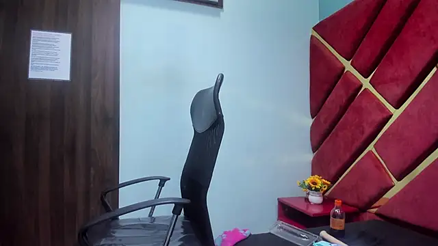 Snapshot of MiaRouss69 chatting on 22, 2, 2026 MiaRouss69 online show from 22, 2, 2026