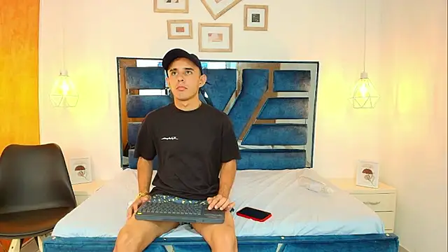 Snapshot of Lian_Brown chatting on 14, 1, 2026 Lian Brown online show from 14, 1, 2026