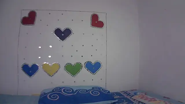 Mia Suarez7 online show from 14, 4, 2026