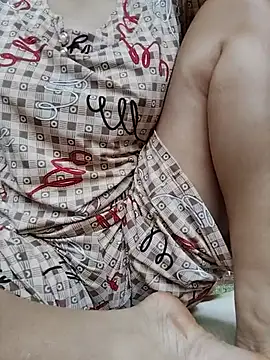 Snapshot of leona118 chatting on 8, 6, 2026 leona118 online show from 8, 6, 2026