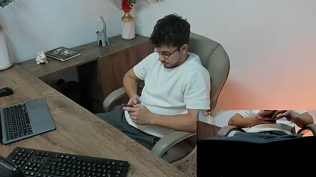 Snapshot of Jay_Grip chatting on 10, 2, 2026 Jay Grip online show from 10, 2, 2026