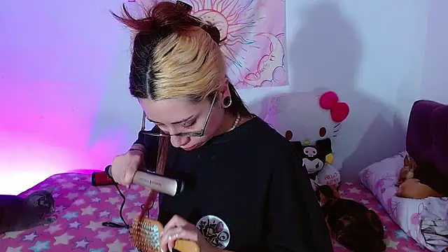 kittymiauu444 online show from 25, 7, 2026