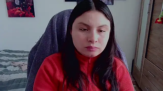 yessica gomez01 online show from 15, 4, 2026