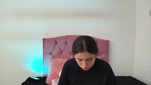 Cherry Boomxx online show from 24, 2, 2026