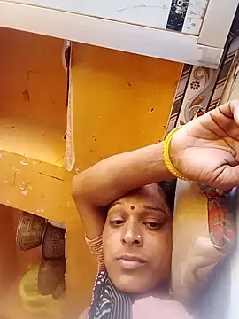 Snapshot of mabimi_sexe chatting on 31, 3, 2026 mabimi sexe online show from 31, 3, 2026