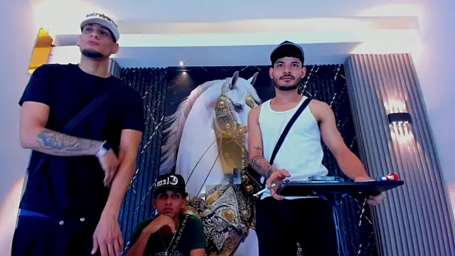 The Gods In Diamonds online show from 2, 3, 2026