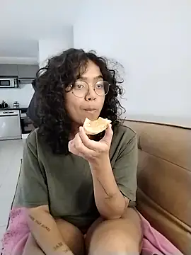 therealsun8 online show from 4, 2, 2026