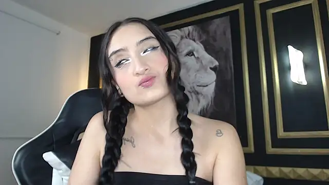 Snapshot of emma_hiltonn_ chatting on 11, 2, 2026 emma hiltonn online show from 11, 2, 2026