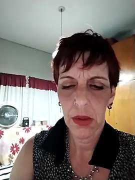 Juguetonafogosa5 online show from 28, 2, 2026