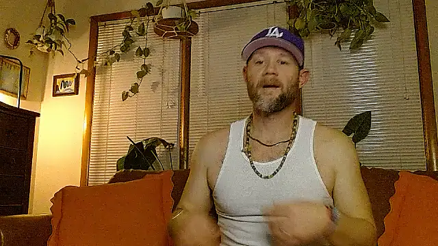 Snapshot of marcus_graves_13 chatting on 10, 2, 2026 marcus graves 13 online show from 10, 2, 2026