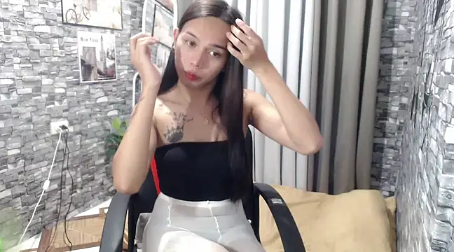 Snapshot of LOVELYMAYUMIE chatting on 26, 2, 2025 LOVELYMAYUMIE online show from 26, 2, 2025