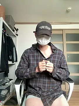 Snapshot of Alexkimsumin chatting on 19, 4, 2026 Alexkimsumin online show from 19, 4, 2026