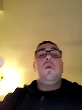 Vieirapauduro69 online show from 6, 2, 2026