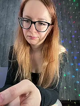 coy girl  online show from 5, 2, 2026