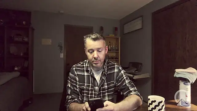 chrisw8140 online show from 25, 3, 2026