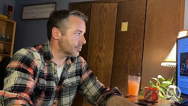 chrisw8140 online show from 13, 4, 2026