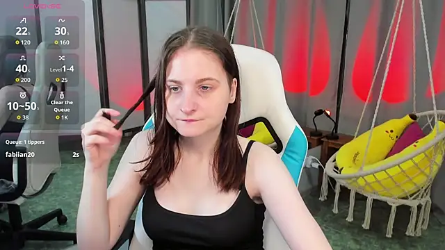 Snapshot of KiraDuvall chatting on 28, 4, 2026 KiraDuvall online show from 28, 4, 2026