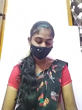 Snapshot of Tamil_Hot_RoyalQueen chatting on 20, 4, 2026 Tamil Hot RoyalQueen online show from 20, 4, 2026