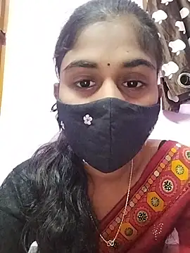 Snapshot of Tamil_Hot_RoyalQueen chatting on 24, 4, 2026 Tamil Hot RoyalQueen online show from 24, 4, 2026
