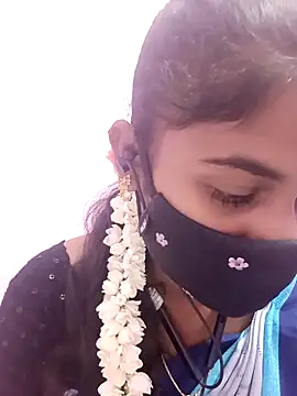 Snapshot of Tamil_Hot_RoyalQueen chatting on 5, 5, 2026 Tamil Hot RoyalQueen online show from 5, 5, 2026