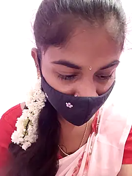 Snapshot of Tamil_Hot_RoyalQueen chatting on 7, 5, 2026 Tamil Hot RoyalQueen online show from 7, 5, 2026