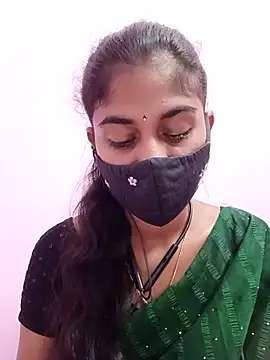 Snapshot of Tamil_Hot_RoyalQueen chatting on 2, 6, 2026 Tamil Hot RoyalQueen online show from 2, 6, 2026