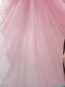 Phoebe-e online show from 3, 4, 2026