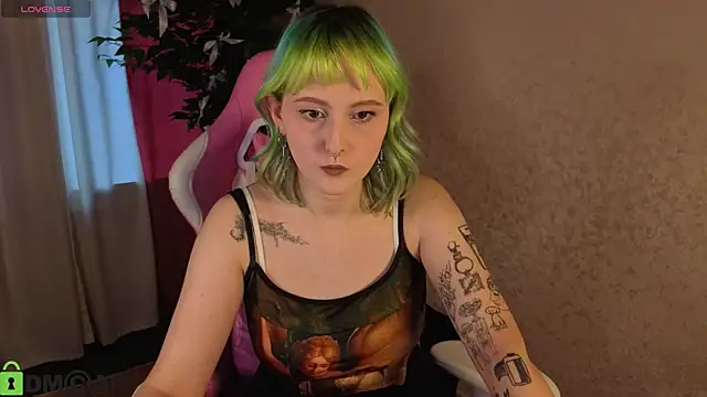 Snapshot of Roziett_Belle chatting on 18, 1, 2026 Roziett Belle online show from 18, 1, 2026