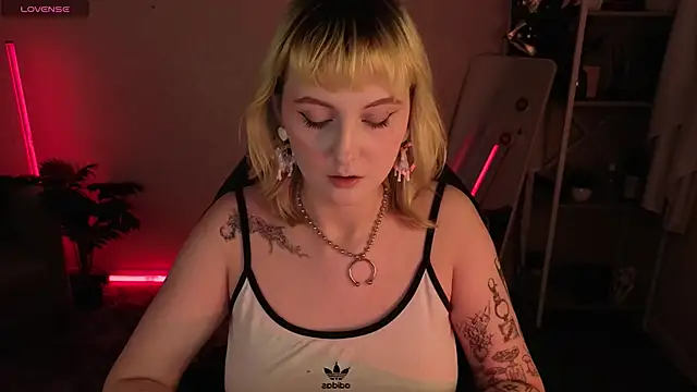 Roziett Belle online show from 23, 3, 2026